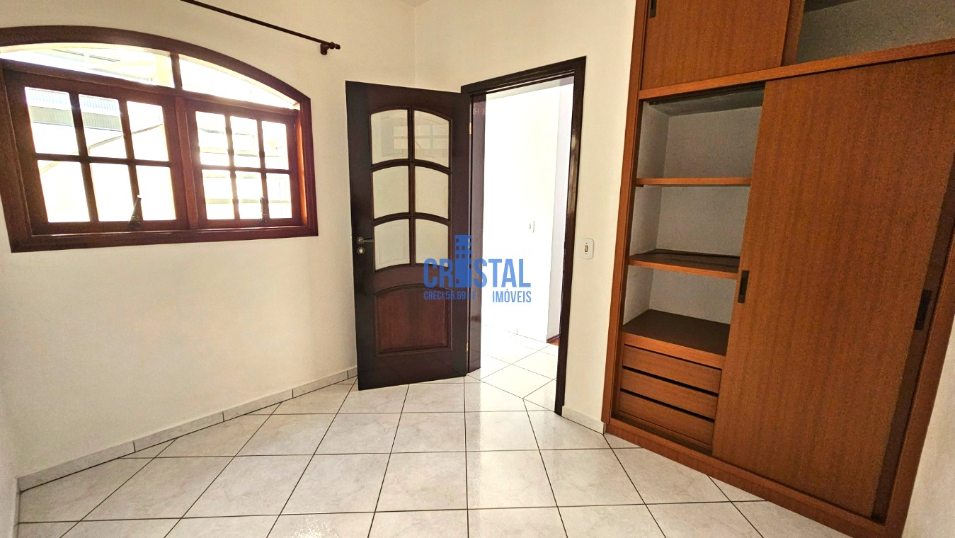 Casa à venda e aluguel com 3 quartos, 233m² - Foto 12