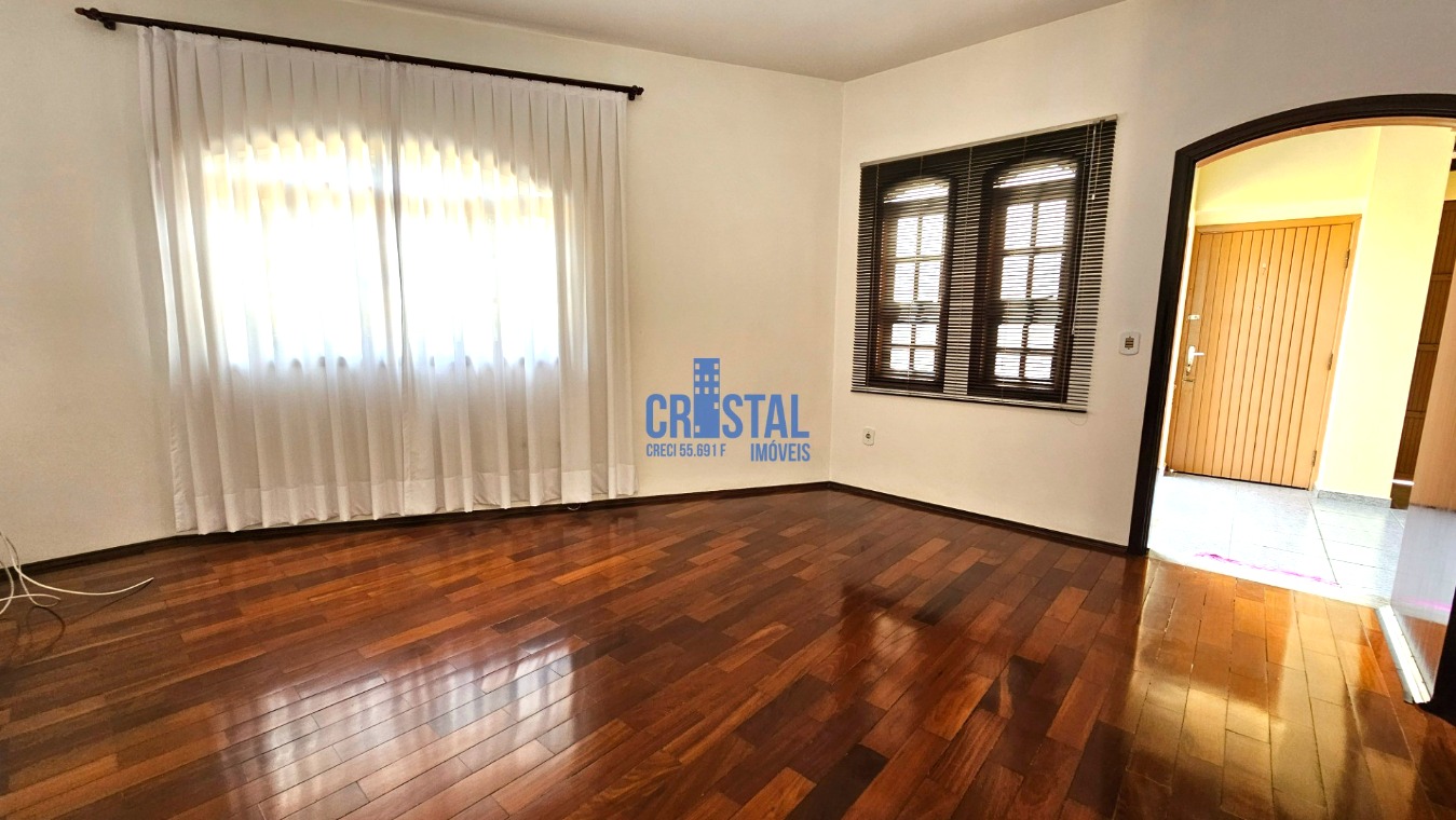 Casa à venda e aluguel com 3 quartos, 233m² - Foto 8