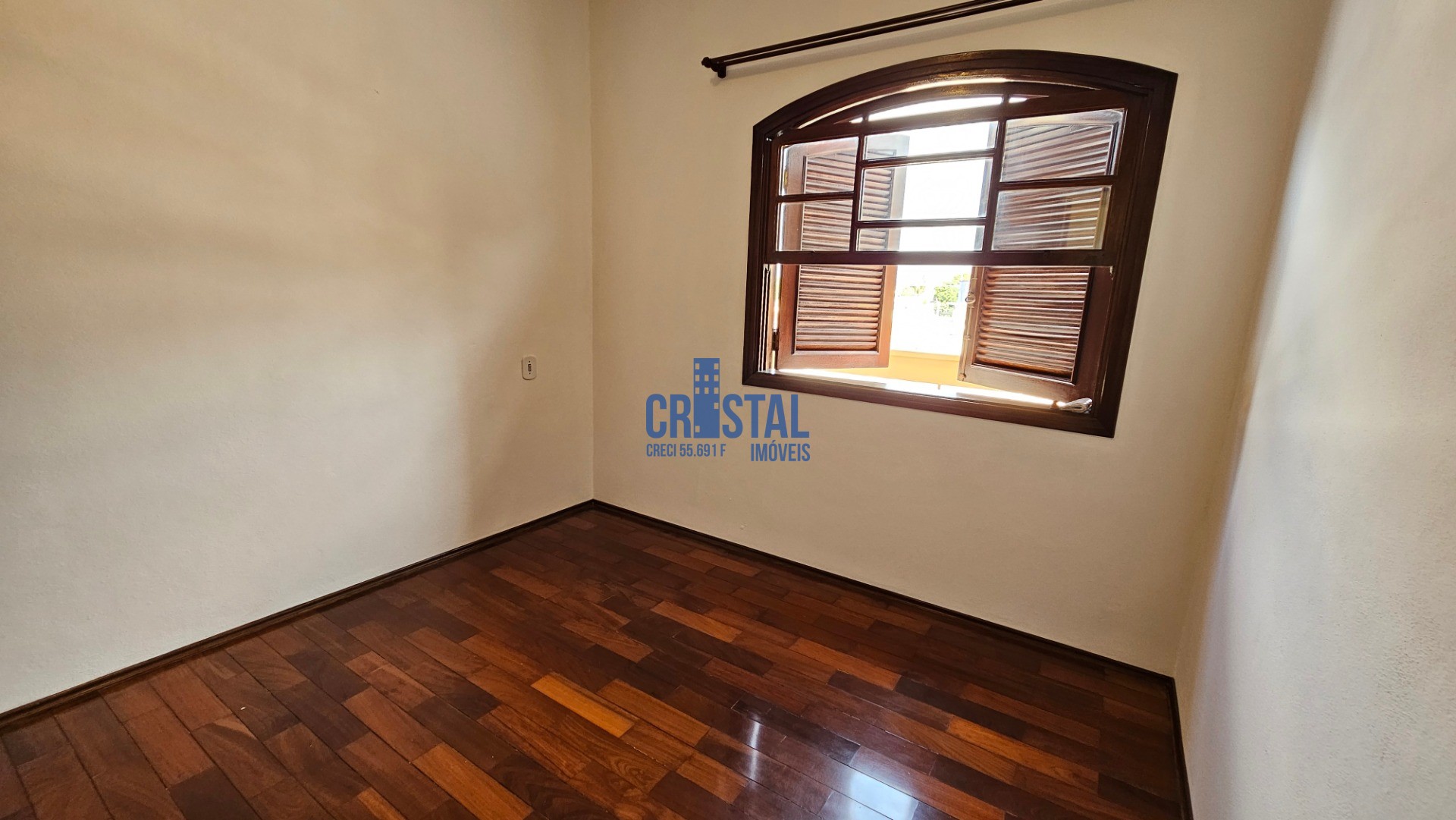 Casa à venda e aluguel com 3 quartos, 233m² - Foto 24