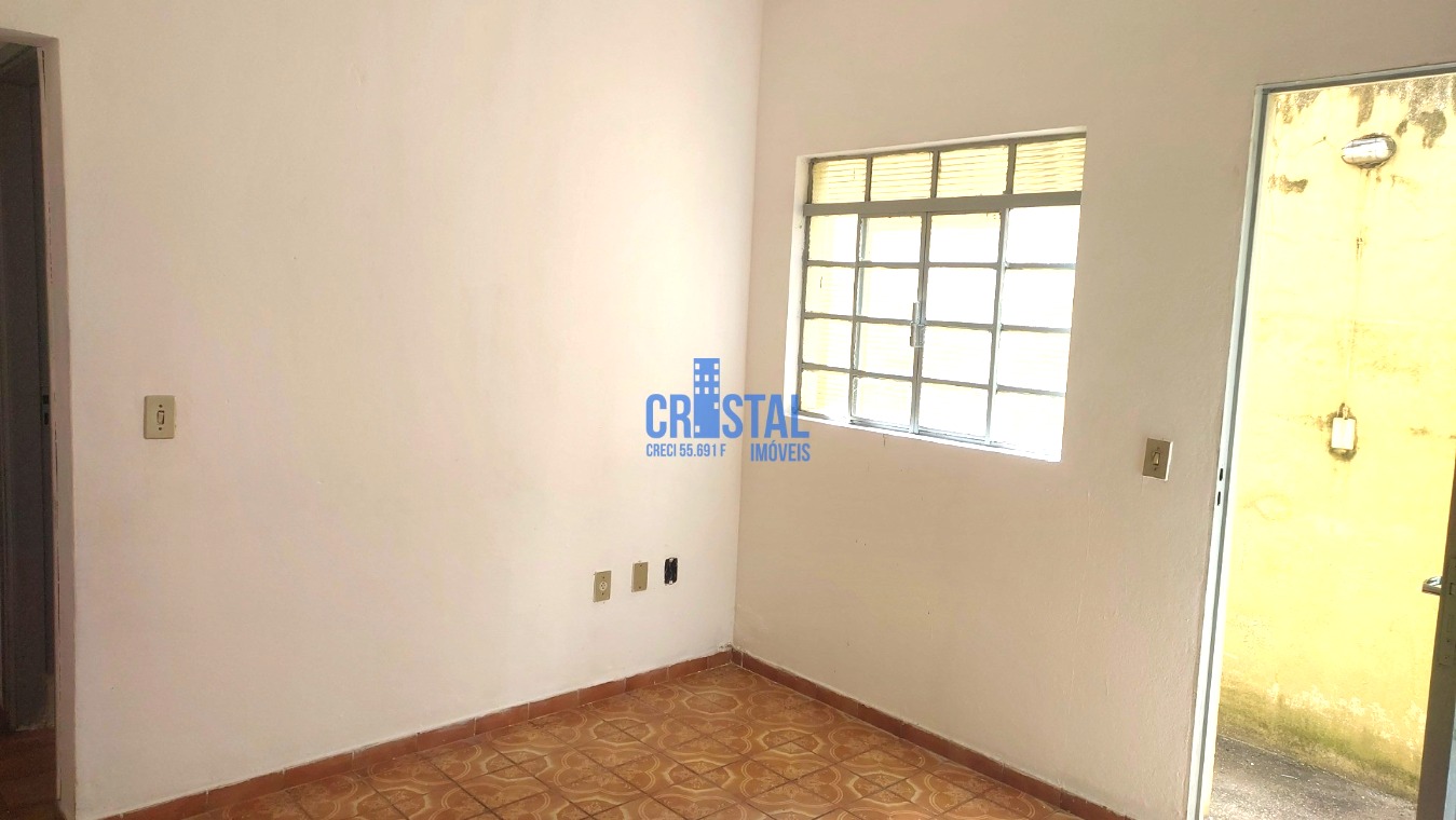 Casa para alugar com 2 quartos, 70m² - Foto 5