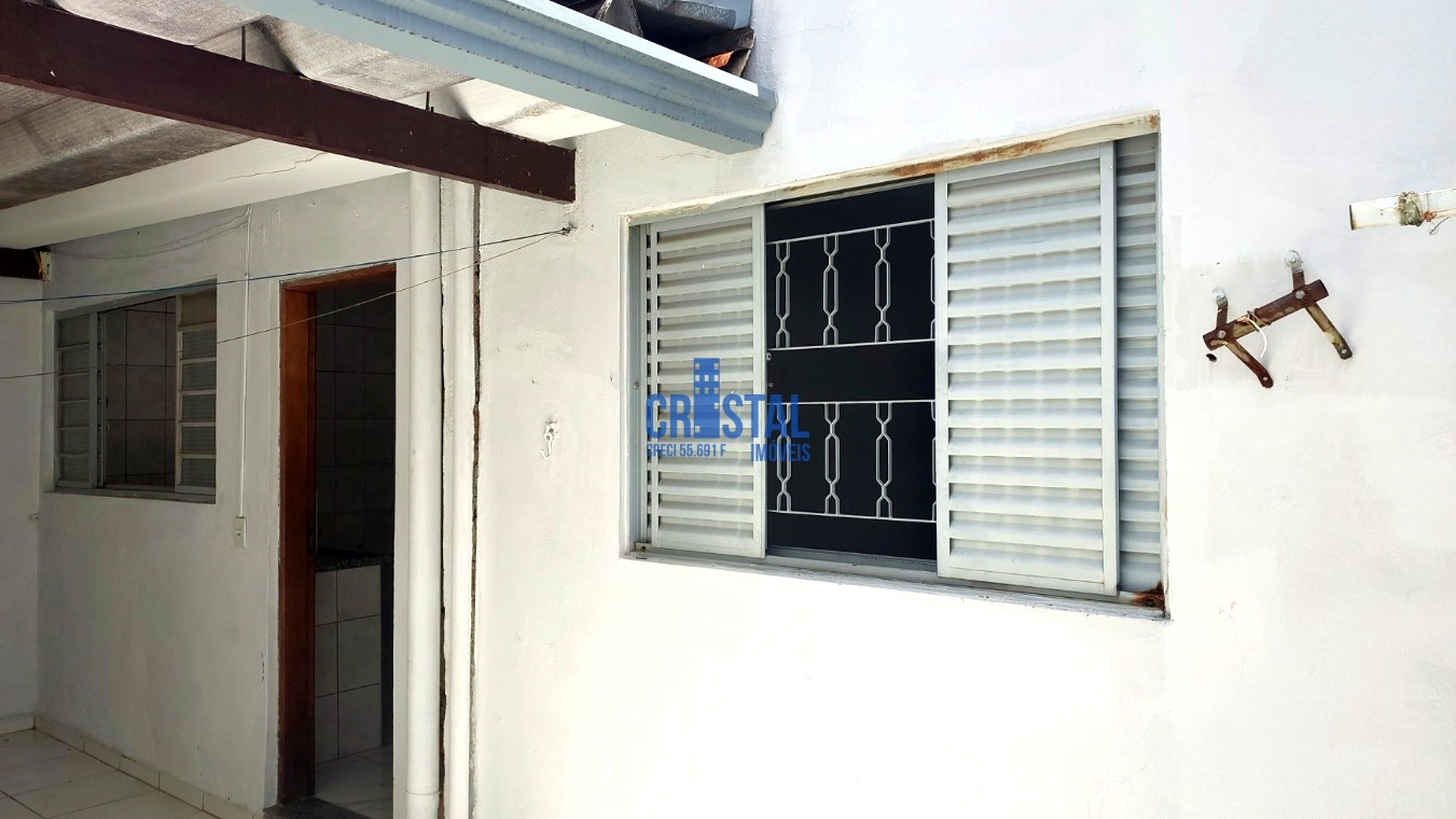 Casa para alugar com 2 quartos, 95m² - Foto 27