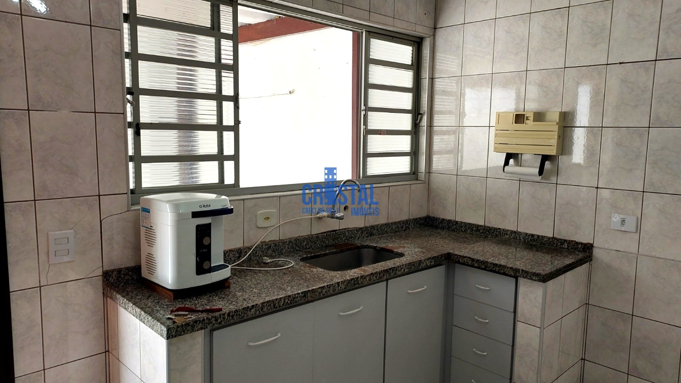 Casa para alugar com 2 quartos, 95m² - Foto 22