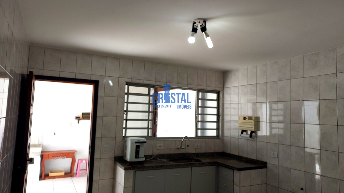 Casa para alugar com 2 quartos, 95m² - Foto 20