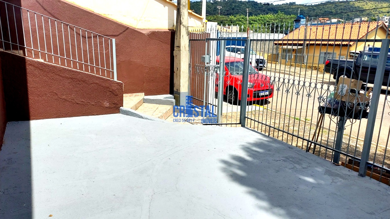 Casa para alugar com 2 quartos, 95m² - Foto 4