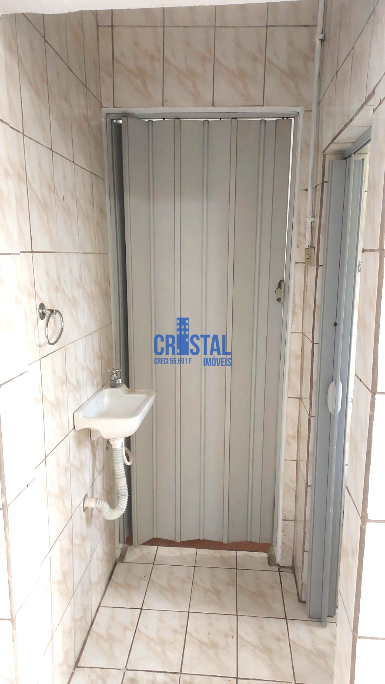 Casa para alugar com 2 quartos, 90m² - Foto 11