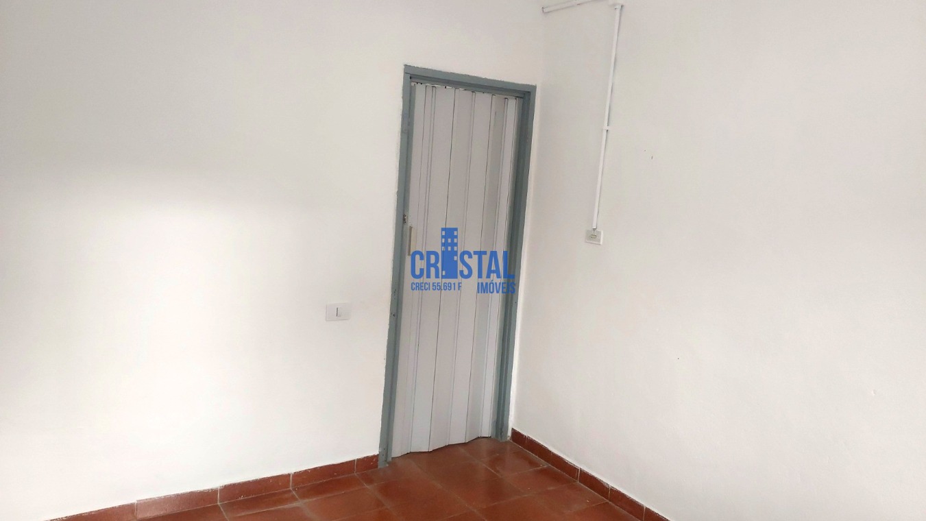 Casa para alugar com 2 quartos, 90m² - Foto 7