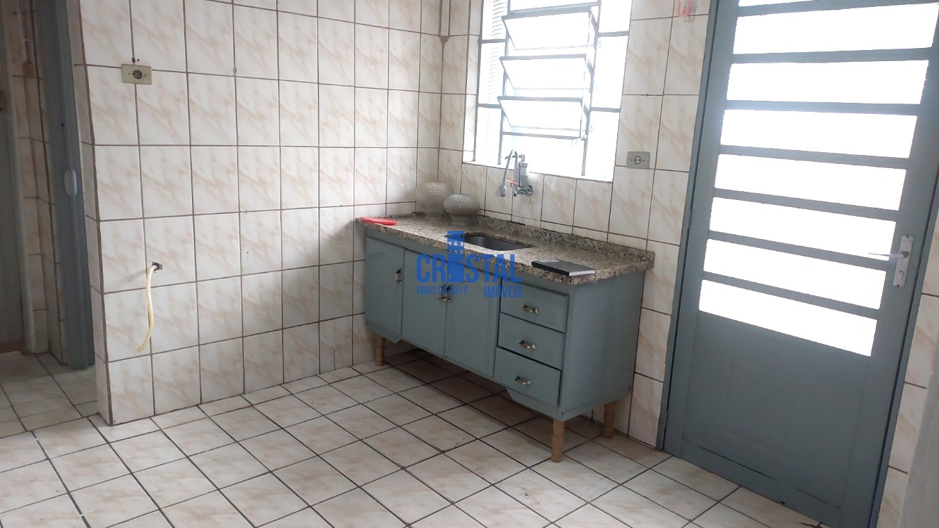 Casa para alugar com 2 quartos, 90m² - Foto 10