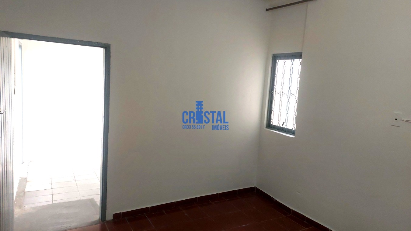 Casa para alugar com 2 quartos, 90m² - Foto 14