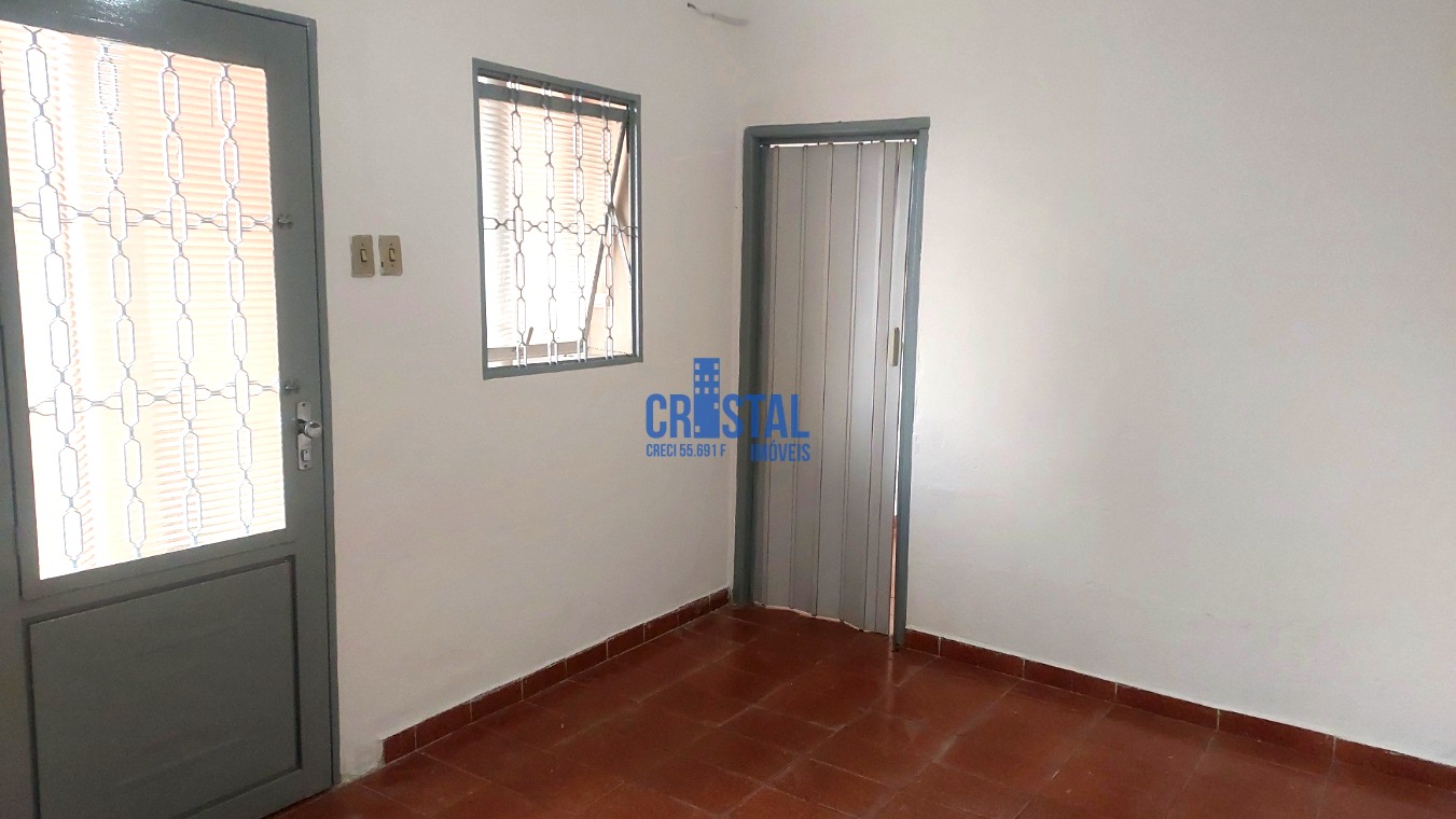 Casa para alugar com 2 quartos, 90m² - Foto 2