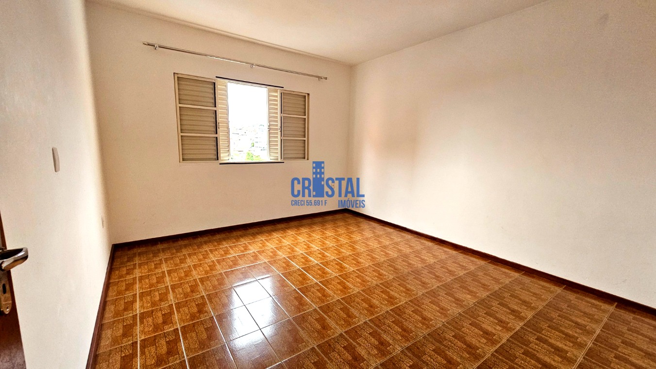 Casa à venda com 3 quartos, 244m² - Foto 18