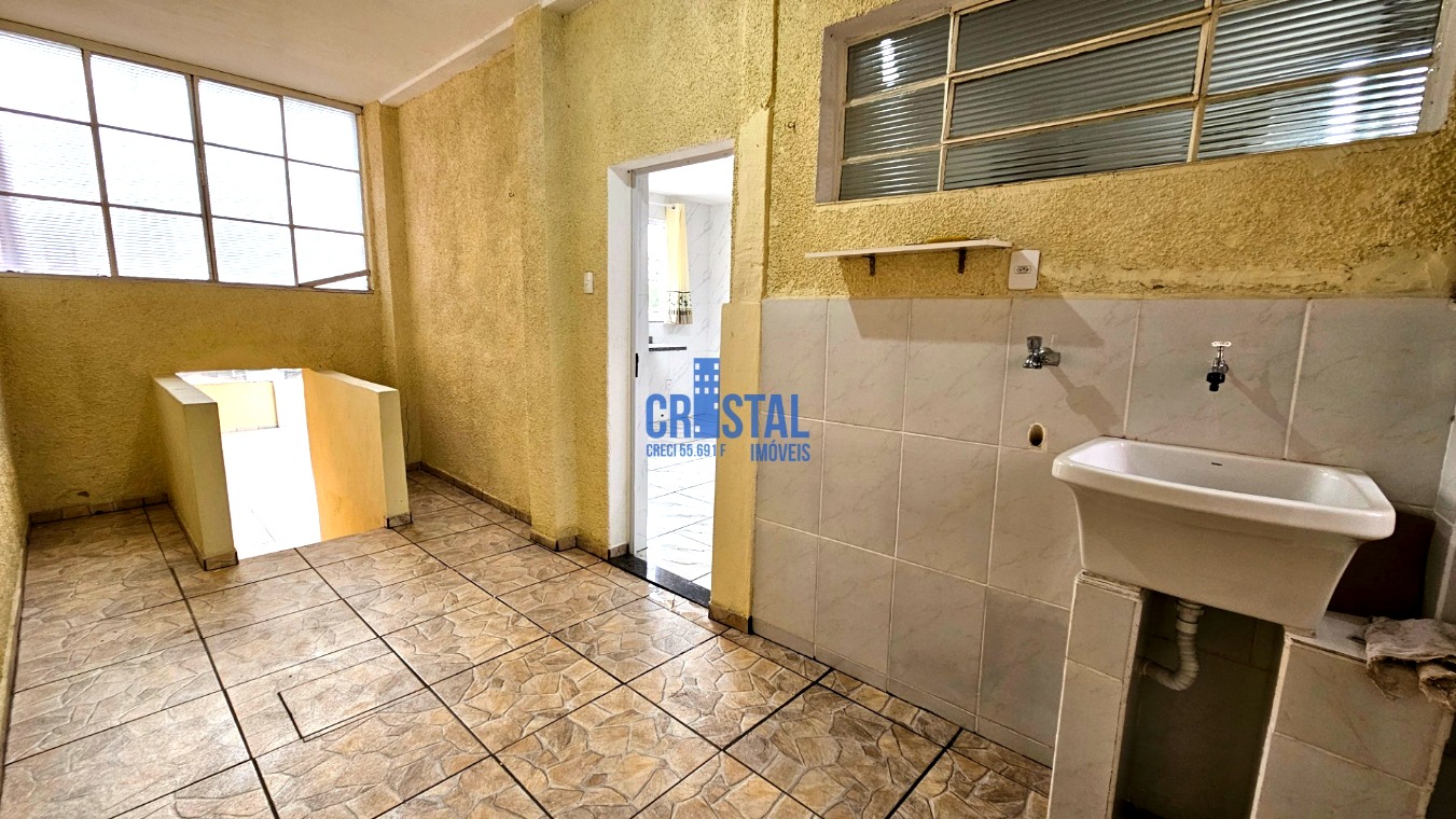 Casa à venda com 3 quartos, 244m² - Foto 33