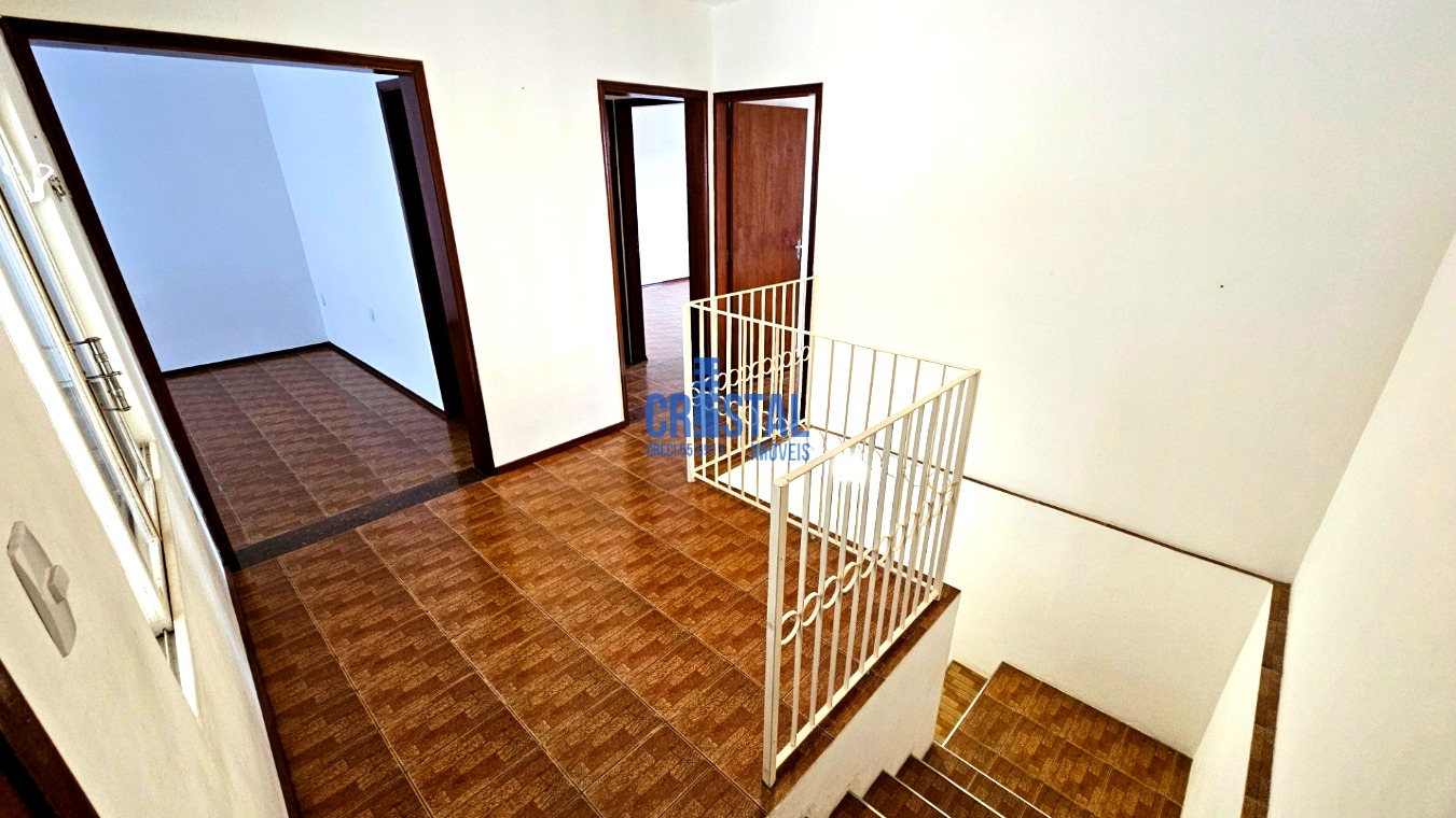 Casa à venda com 3 quartos, 244m² - Foto 7