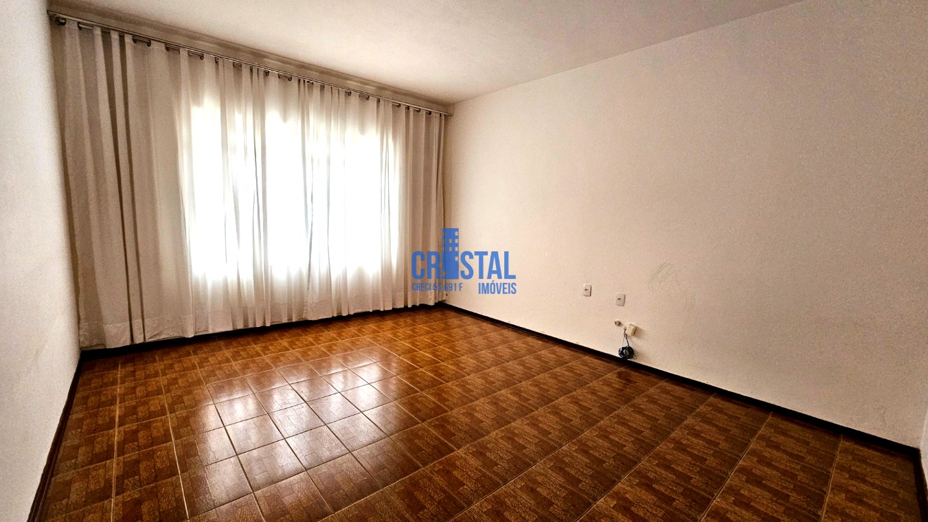 Casa à venda com 3 quartos, 244m² - Foto 9