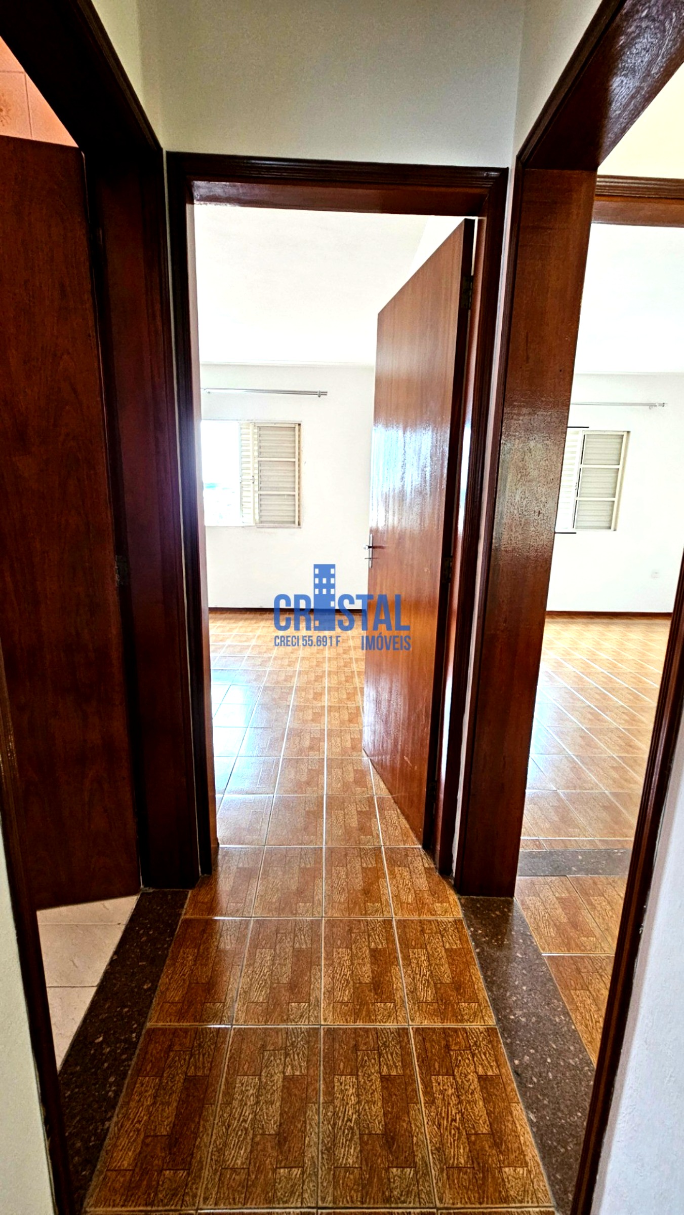 Casa à venda com 3 quartos, 244m² - Foto 12