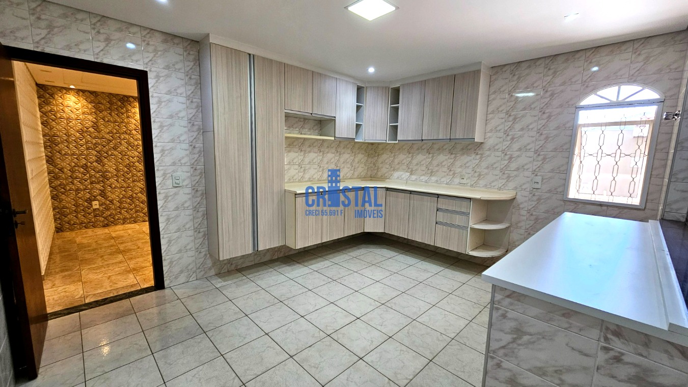 Casa, 3 quartos, 210 m² - Foto 15