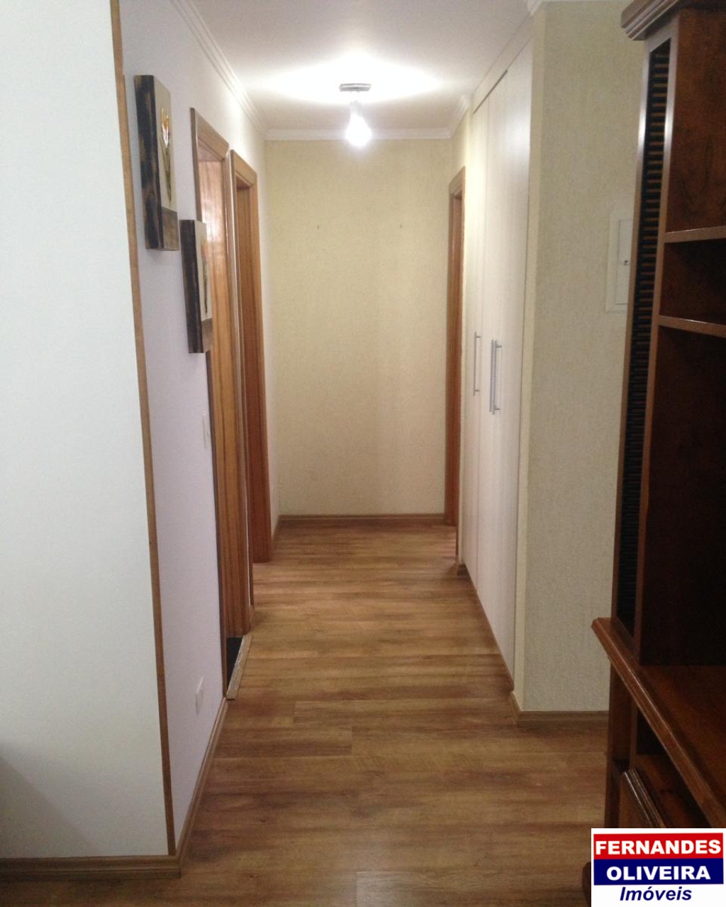 Apartamento à venda com 2 quartos, 70m² - Foto 4