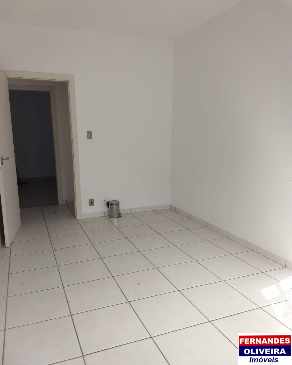 Apartamento à venda com 2 quartos, 65m² - Foto 4