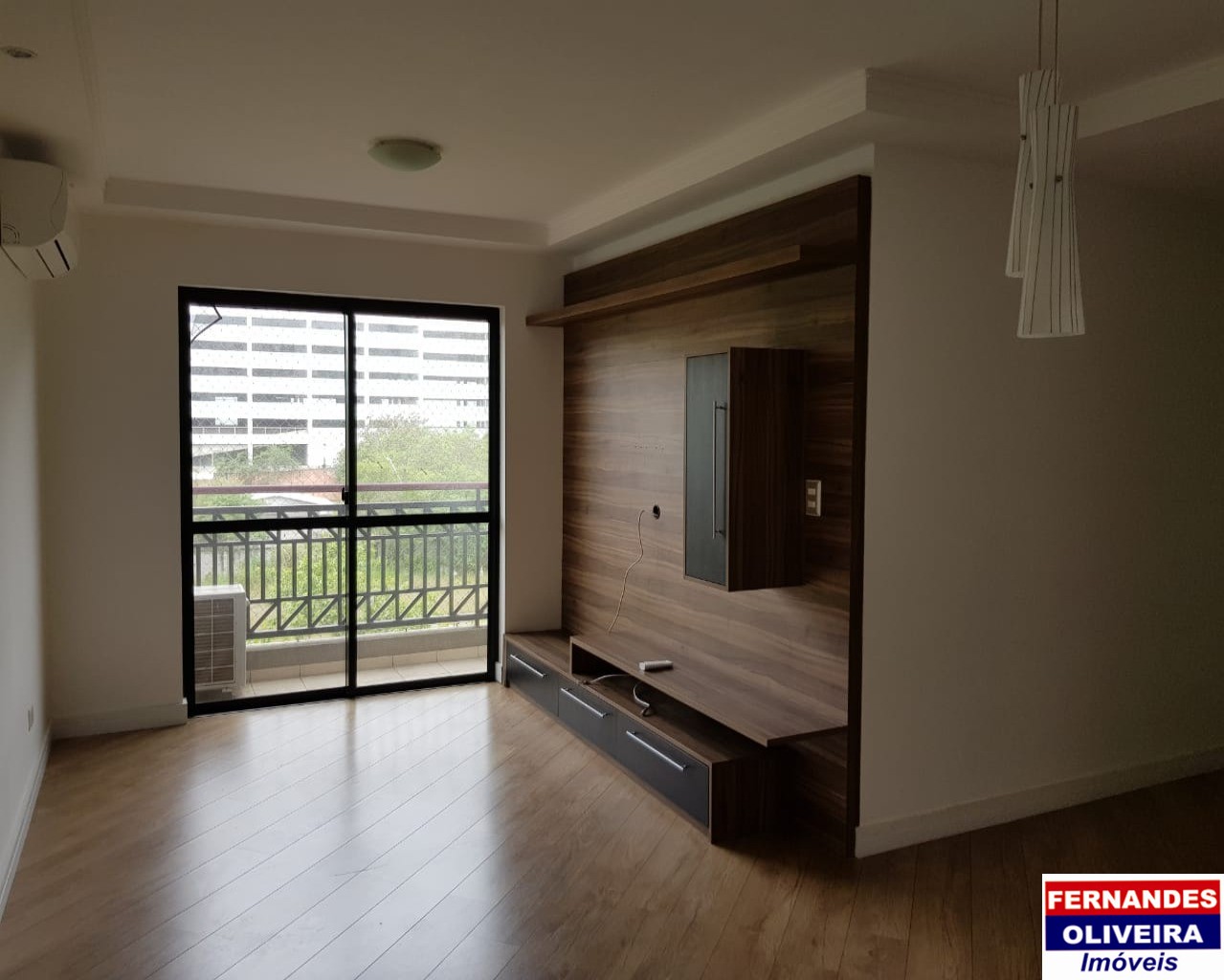 Apartamento à venda com 2 quartos, 65m² - Foto 1