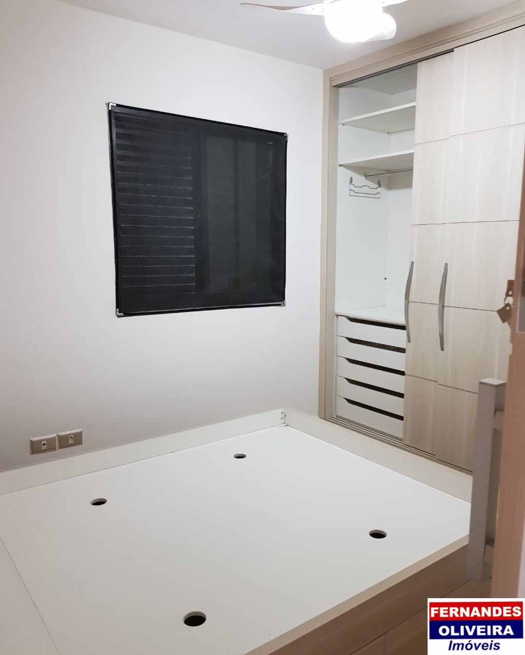 Apartamento à venda com 2 quartos, 65m² - Foto 2