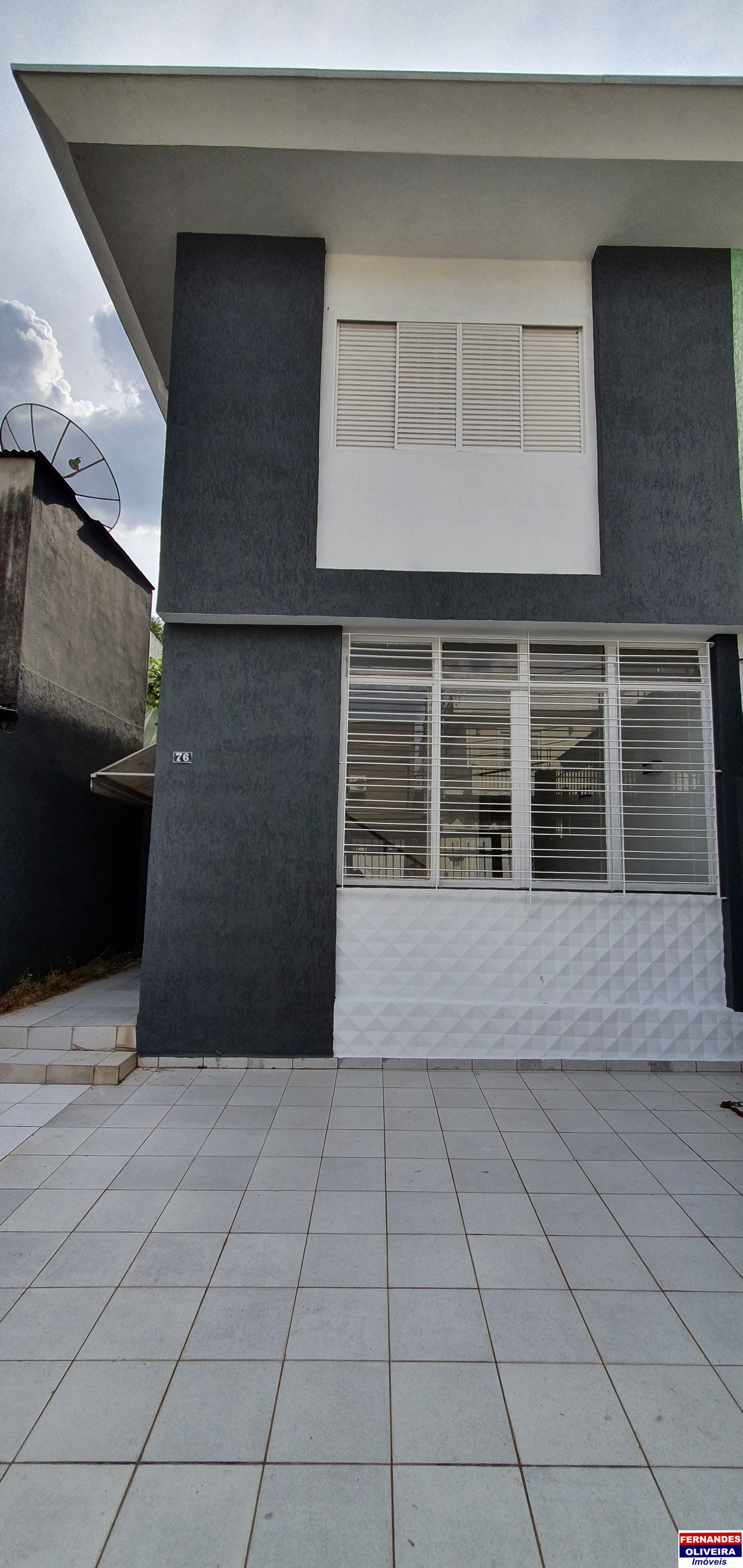 Sobrado à venda e aluguel com 3 quartos, 100m² - Foto 1