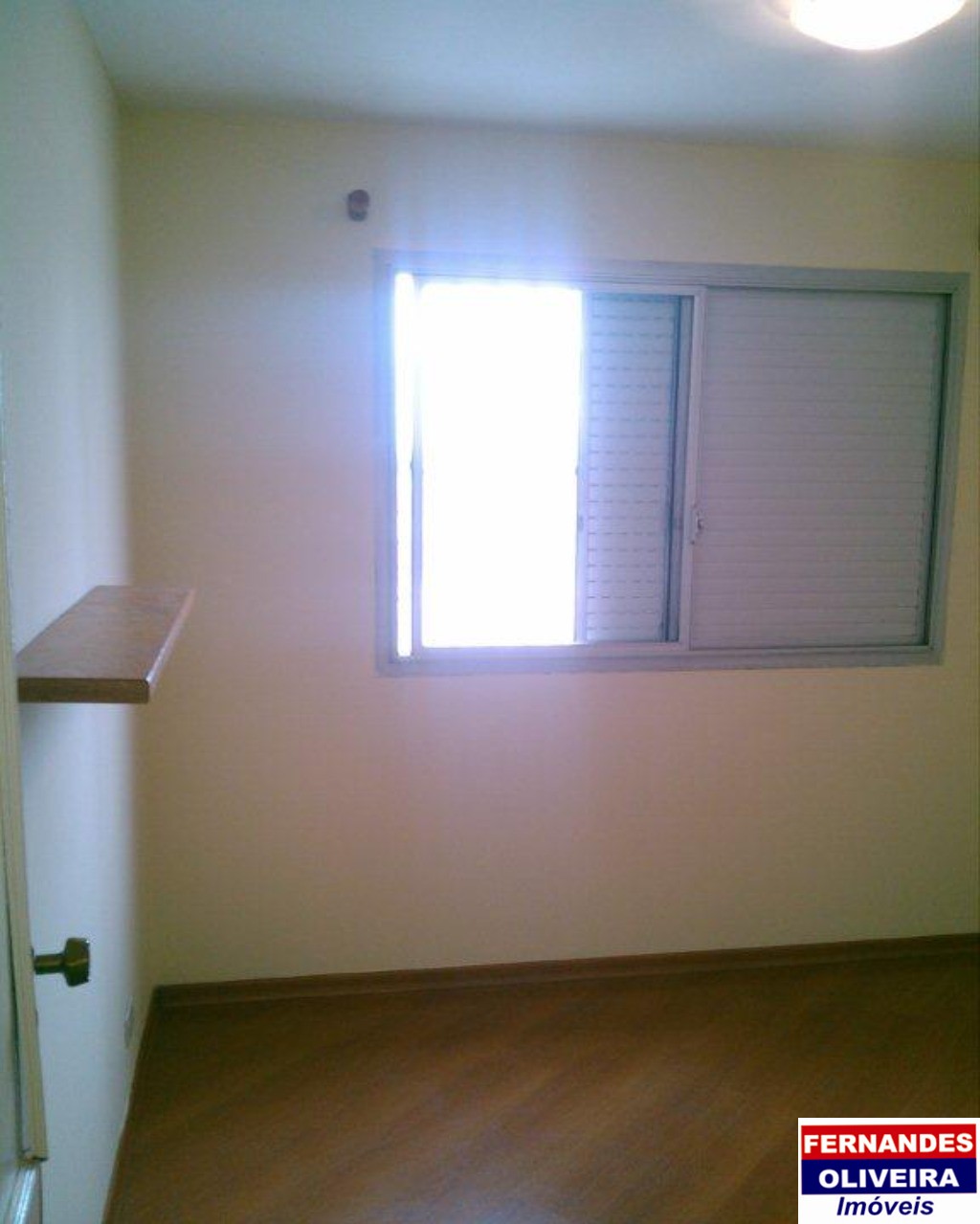 Apartamento à venda com 3 quartos, 105m² - Foto 2