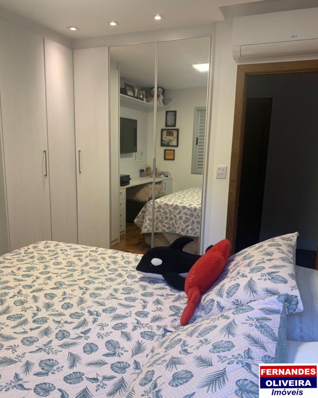 Apartamento à venda com 4 quartos, 156m² - Foto 9