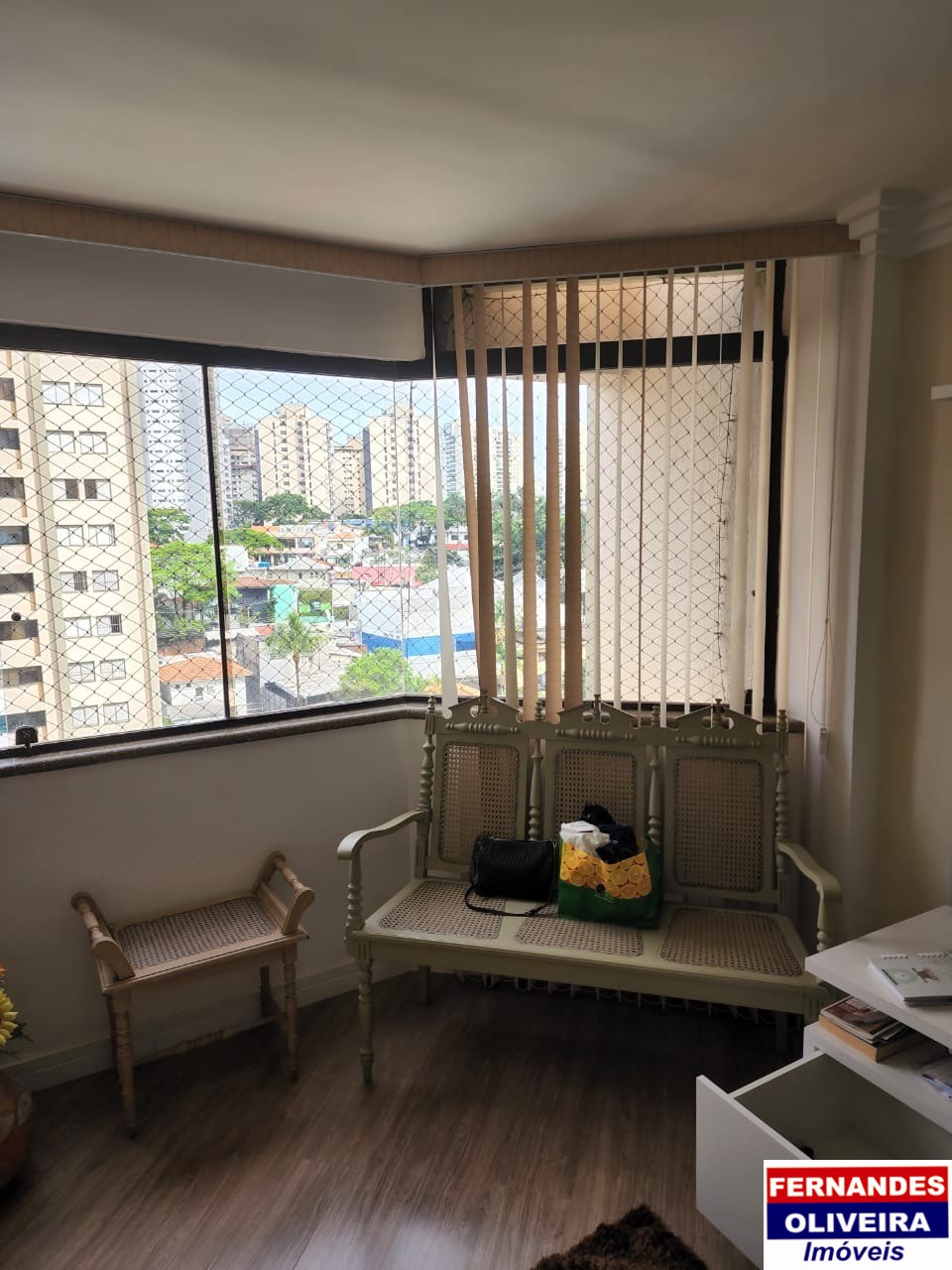 Apartamento à venda com 3 quartos, 75m² - Foto 3