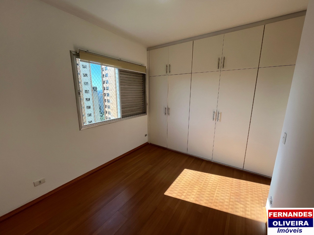 Apartamento para alugar com 4 quartos, 130m² - Foto 18