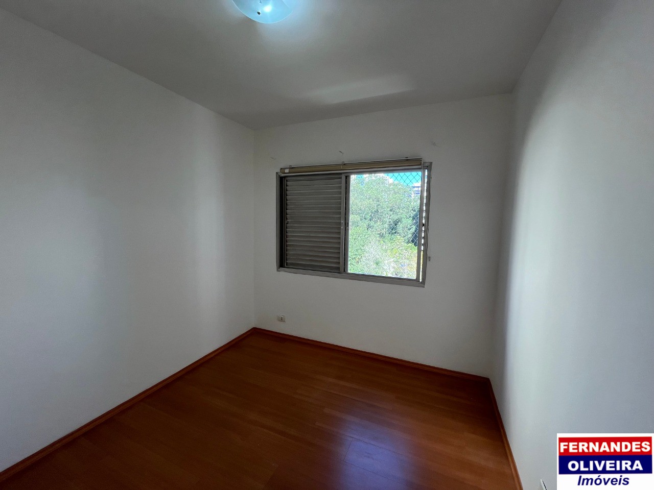 Apartamento para alugar com 4 quartos, 130m² - Foto 15