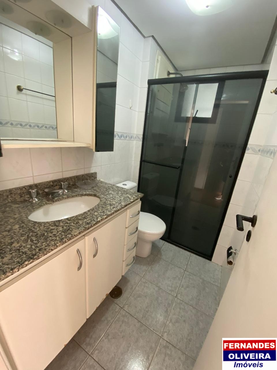 Apartamento à venda com 2 quartos, 70m² - Foto 9