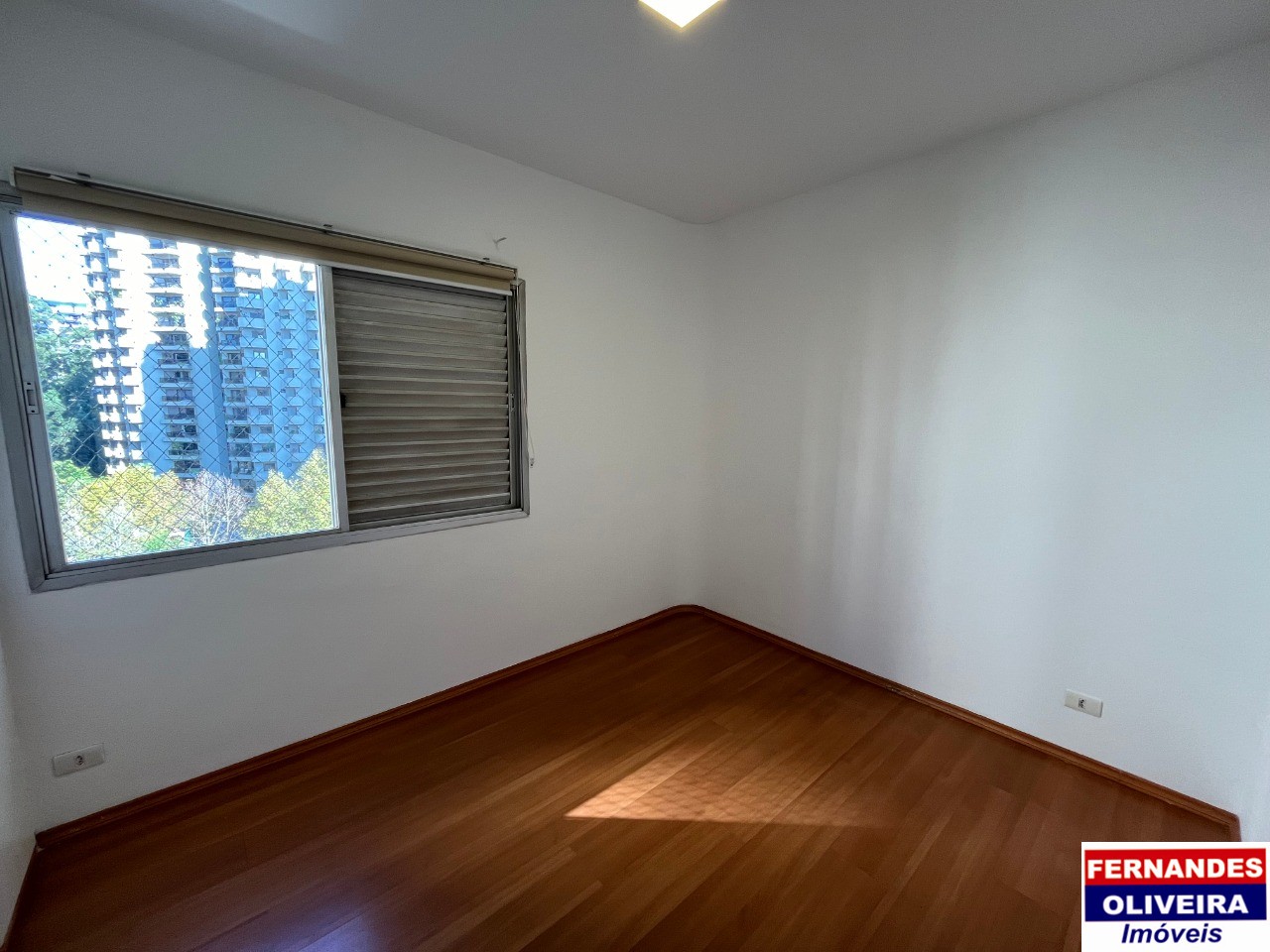 Apartamento para alugar com 4 quartos, 130m² - Foto 19