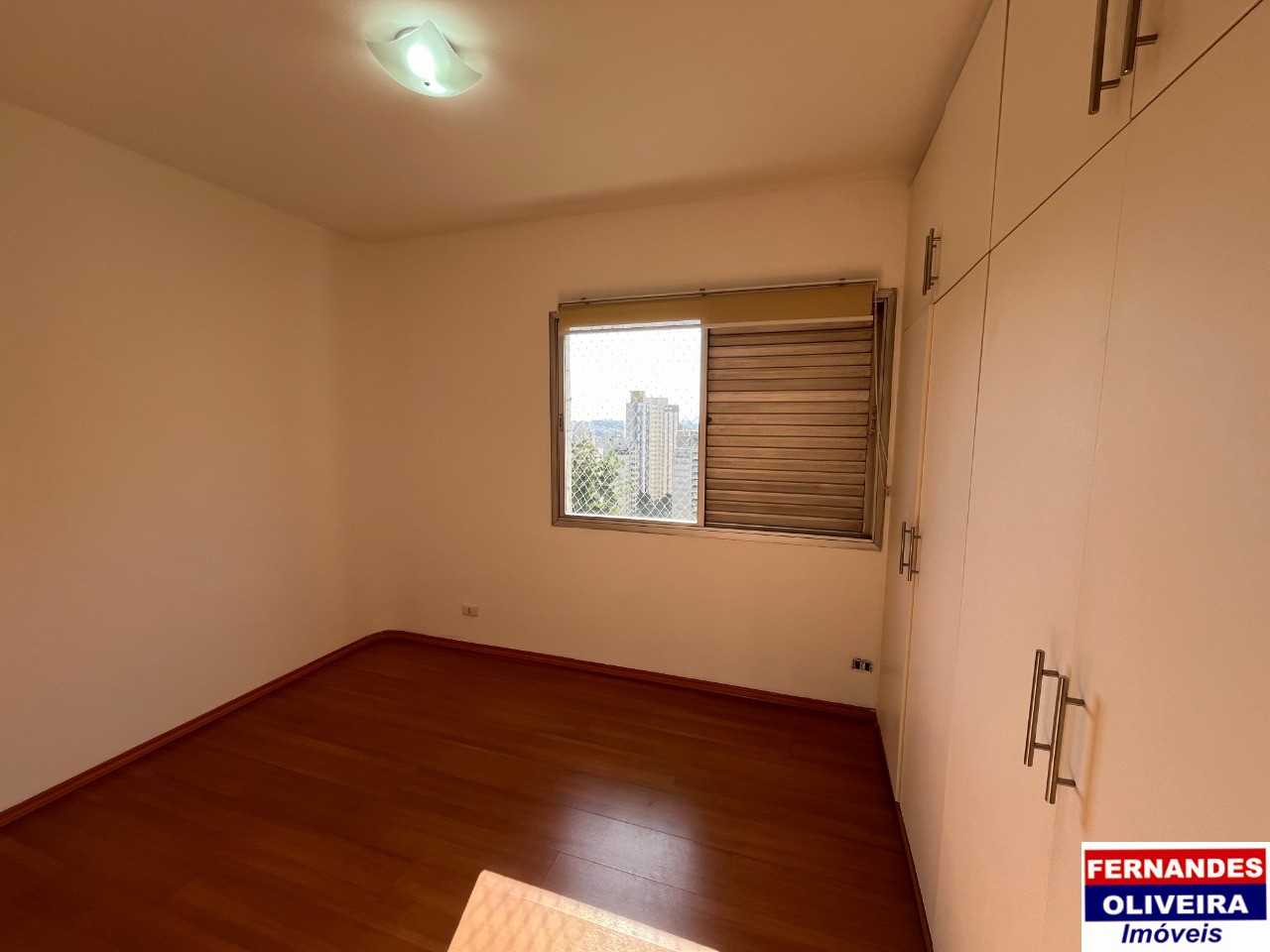 Apartamento para alugar com 4 quartos, 130m² - Foto 17