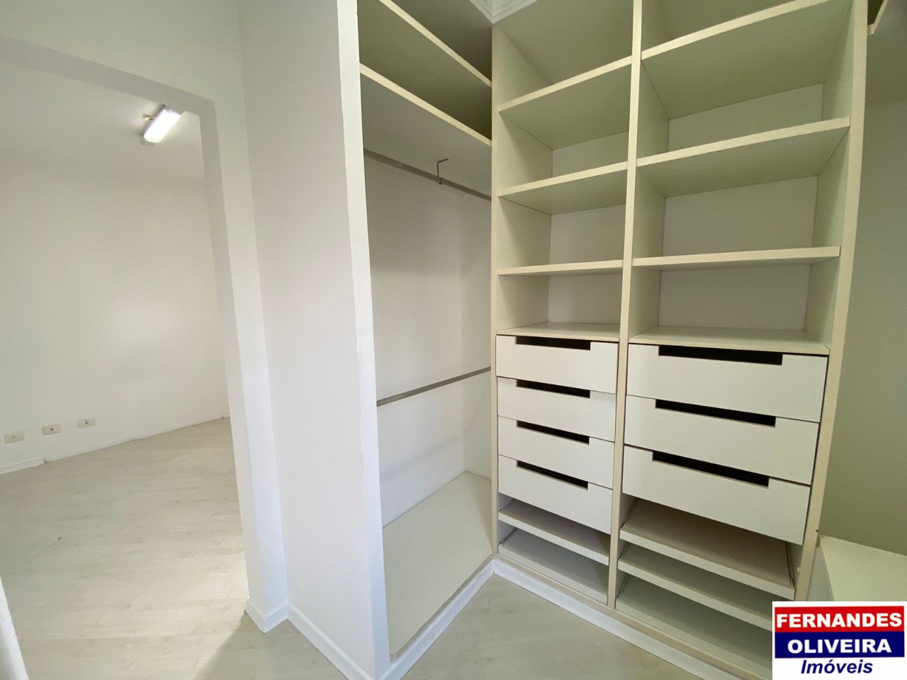 Apartamento para alugar com 2 quartos, 61m² - Foto 11