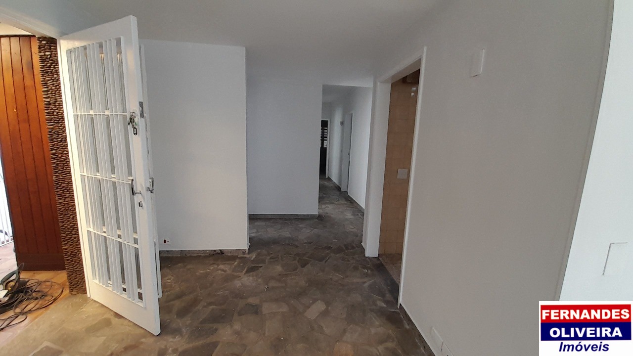 Casa à venda com 3 quartos, 260m² - Foto 4