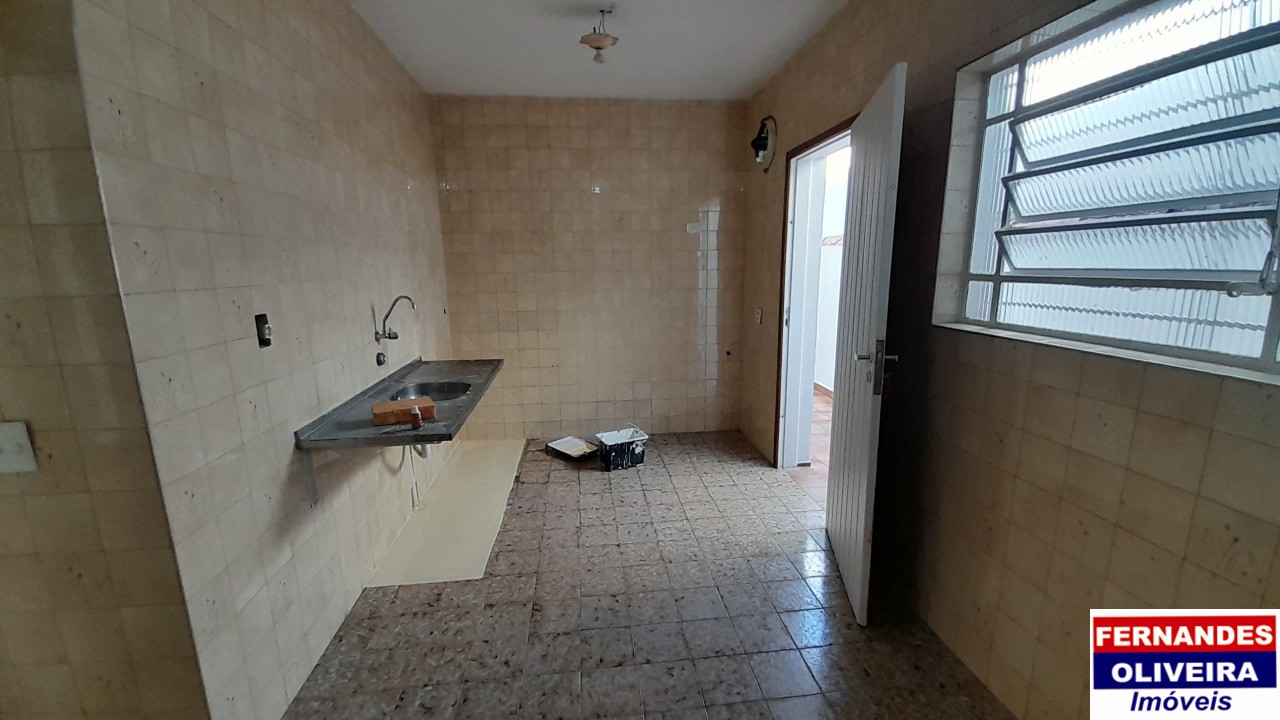 Casa à venda com 3 quartos, 260m² - Foto 6