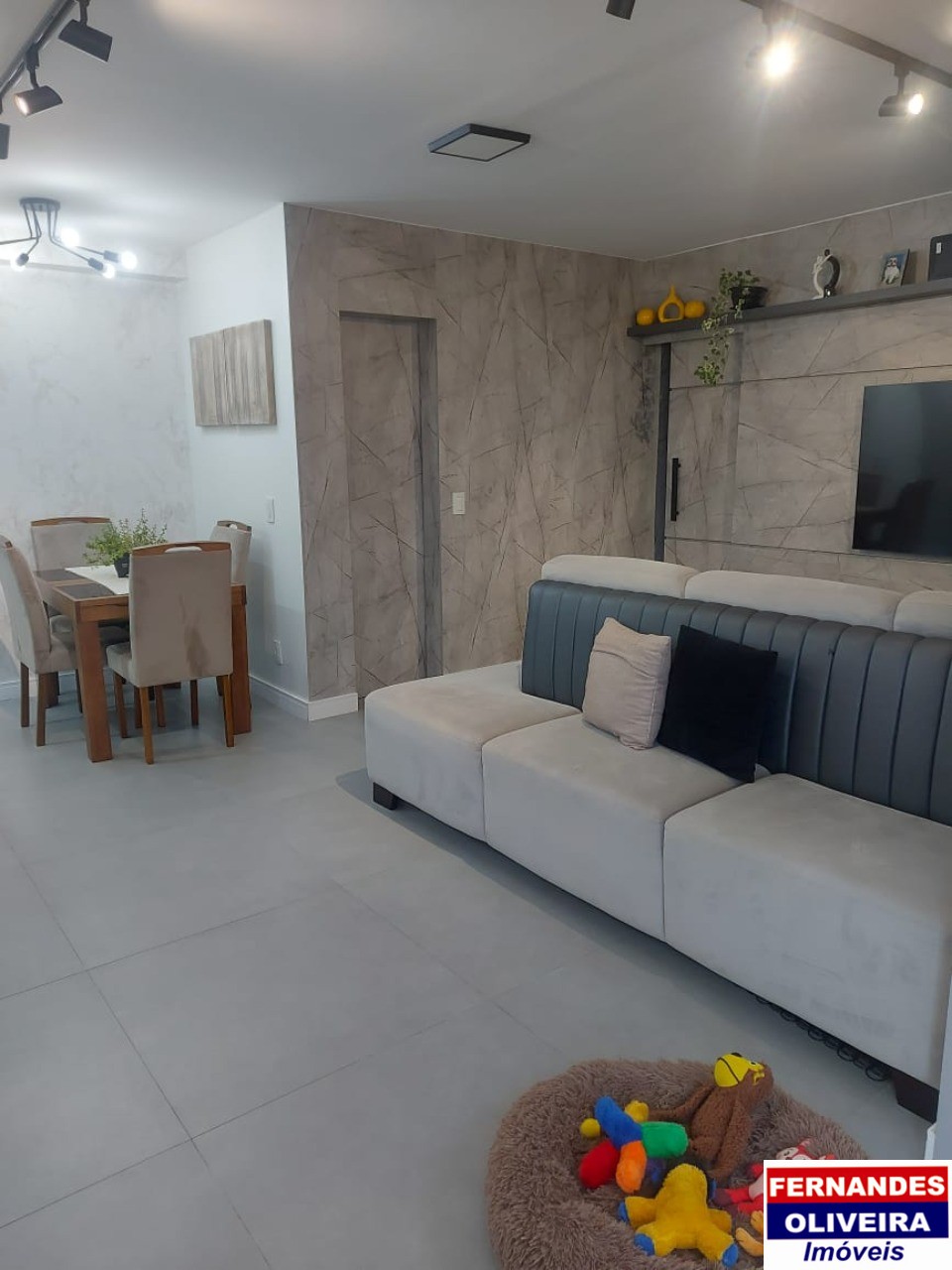 Apartamento à venda com 2 quartos, 63m² - Foto 1