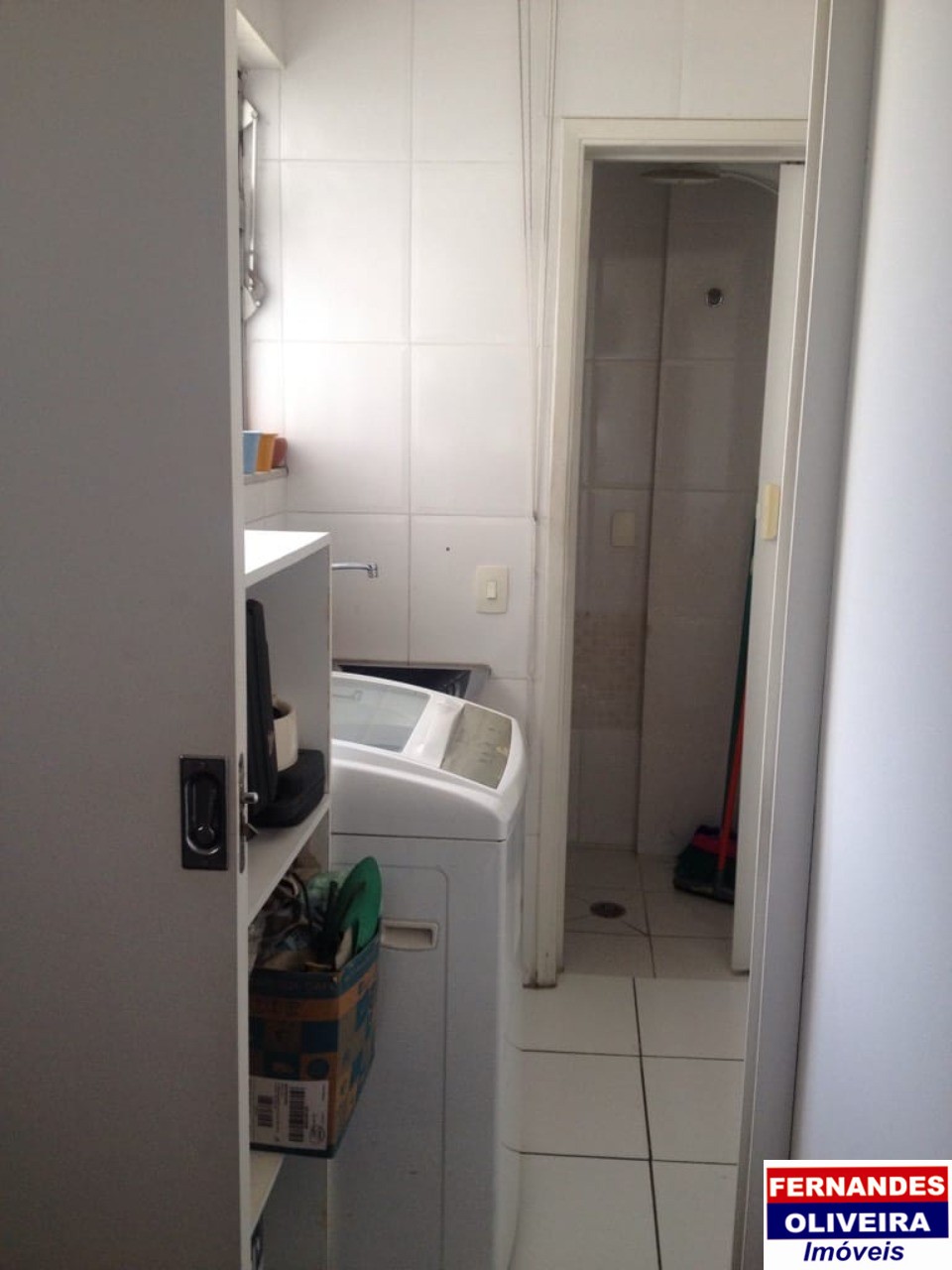 Apartamento à venda com 2 quartos, 66m² - Foto 2