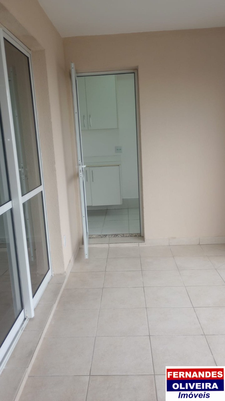 Apartamento para alugar com 3 quartos, 80m² - Foto 18