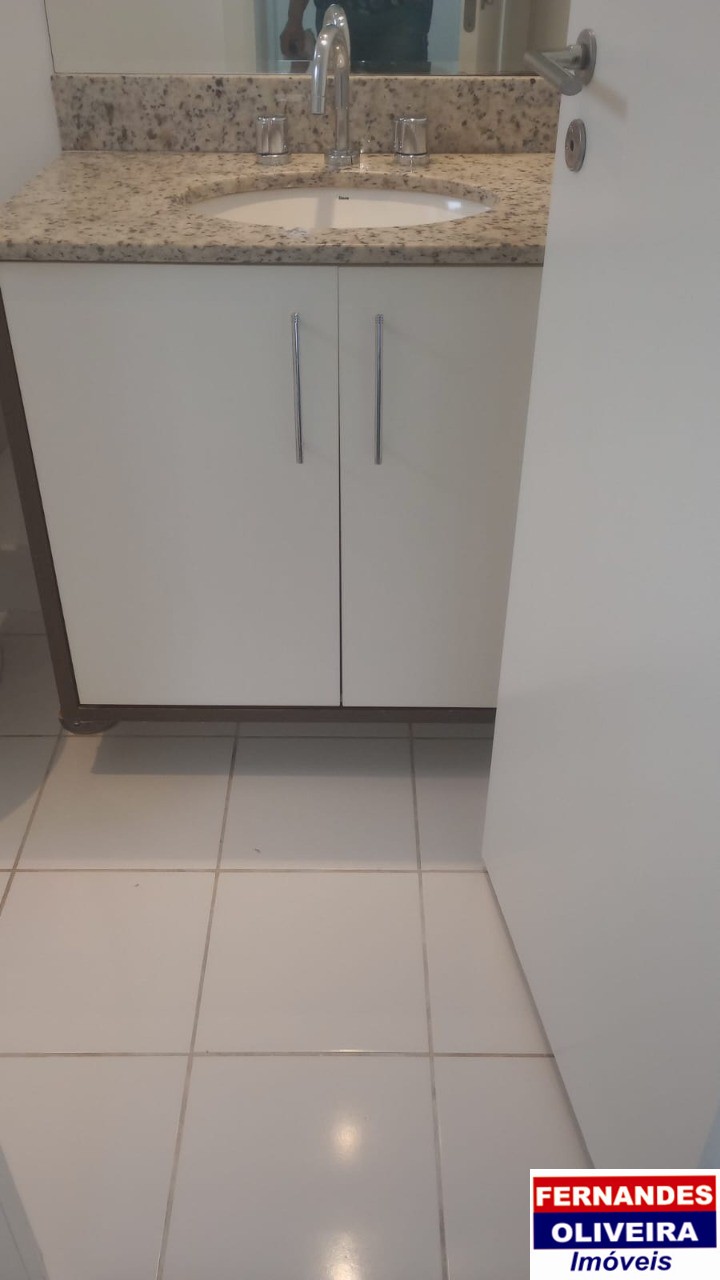 Apartamento para alugar com 3 quartos, 80m² - Foto 12