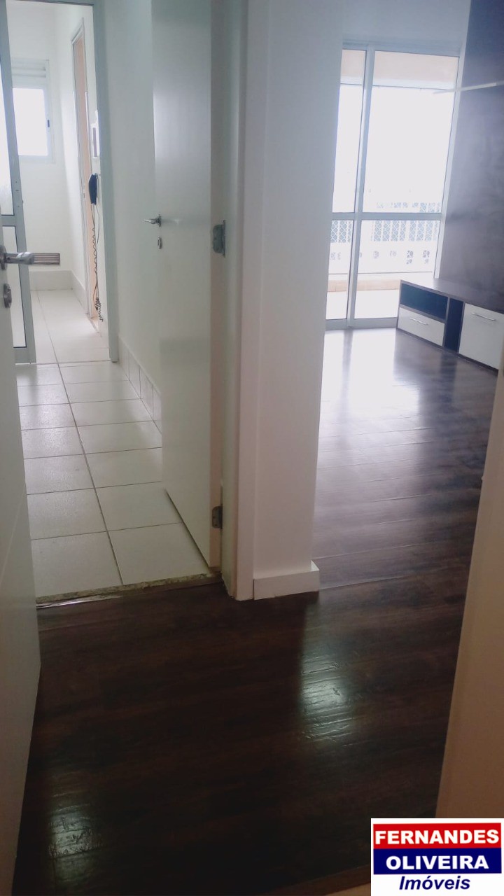 Apartamento para alugar com 3 quartos, 80m² - Foto 3