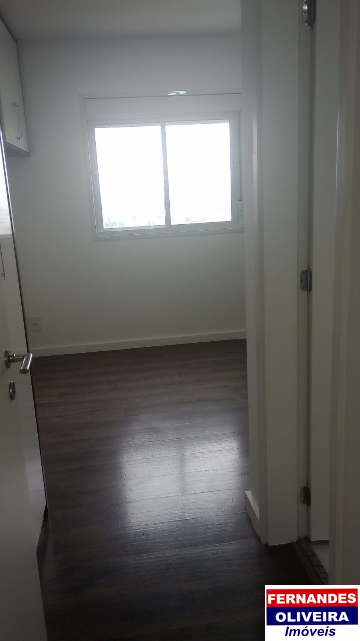 Apartamento para alugar com 3 quartos, 80m² - Foto 11