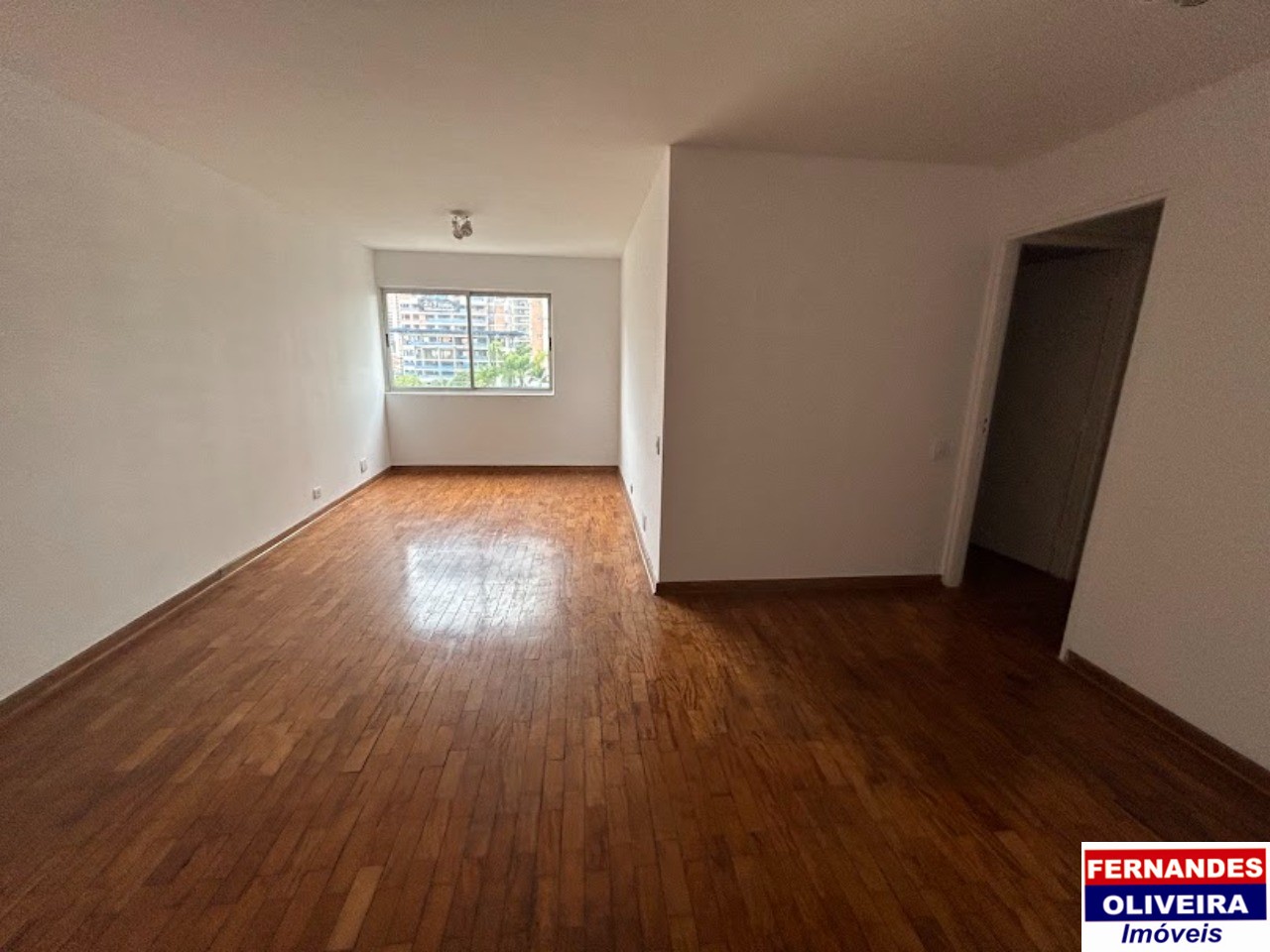 Apartamento à venda com 3 quartos, 94m² - Foto 2