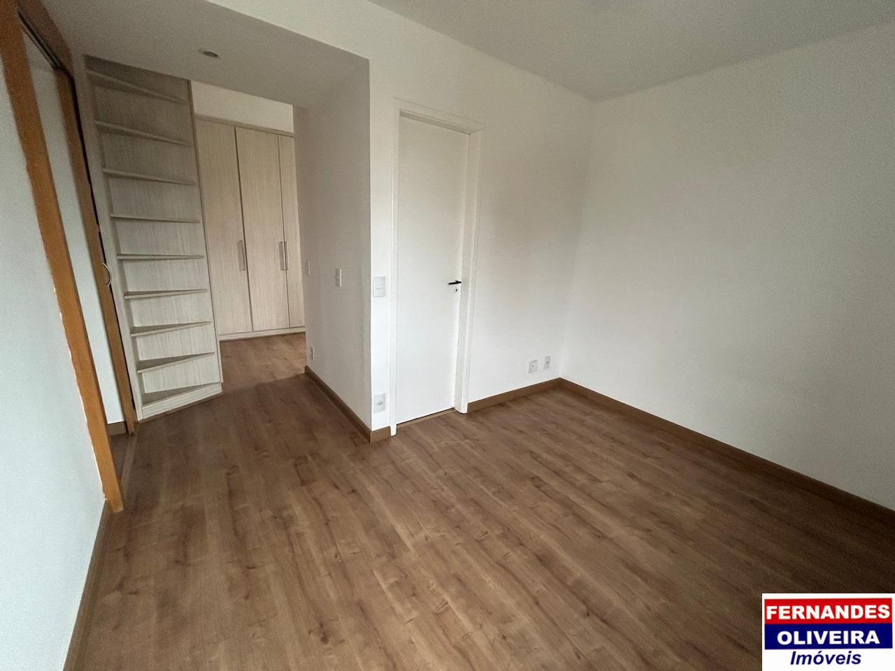 Apartamento para alugar com 2 quartos, 68m² - Foto 13