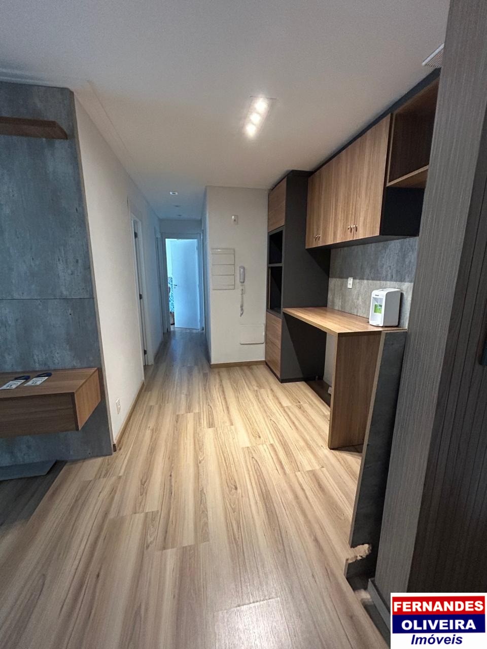 Apartamento para alugar com 3 quartos, 77m² - Foto 2