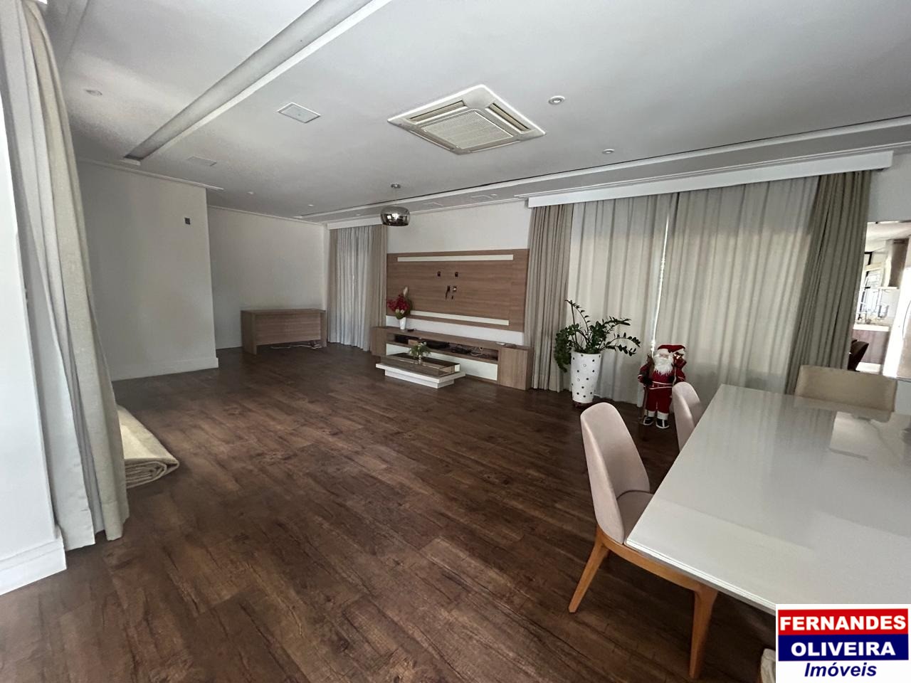 Casa, 3 quartos, 243 m² - Foto 9