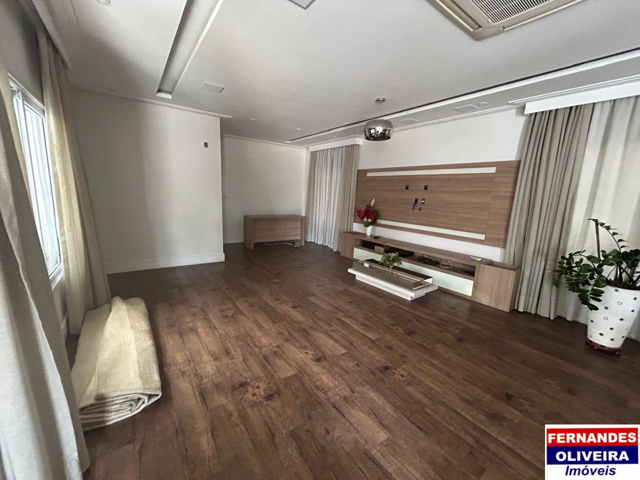 Casa, 3 quartos, 243 m² - Foto 8