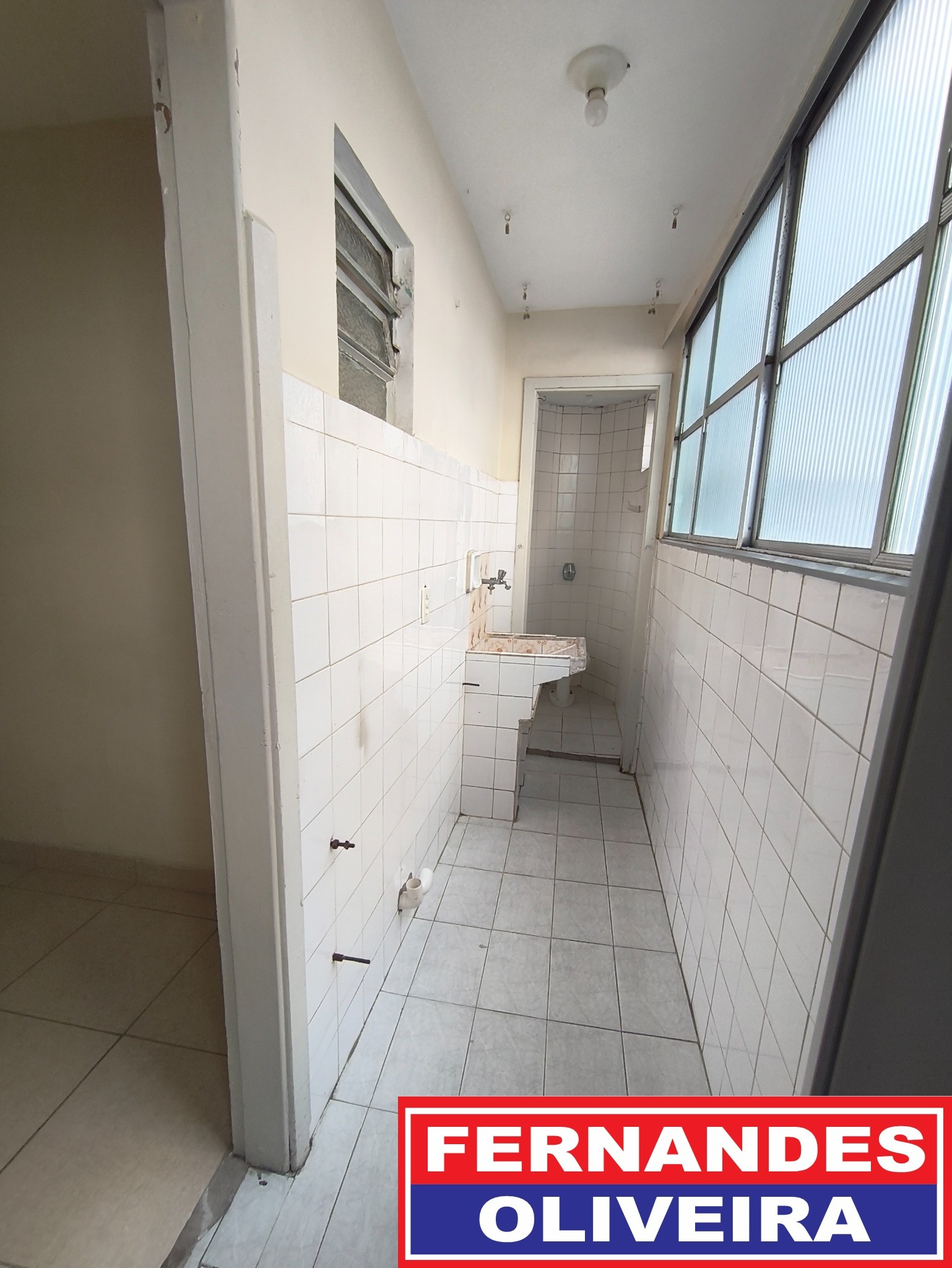 Apartamento à venda e aluguel com 2 quartos, 60m² - Foto 10