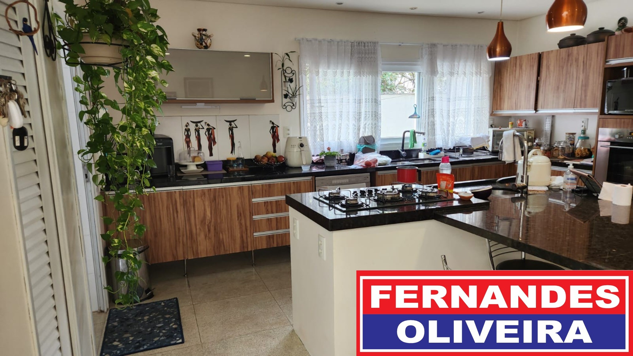 Sobrado, 4 quartos, 575 m² - Foto 1
