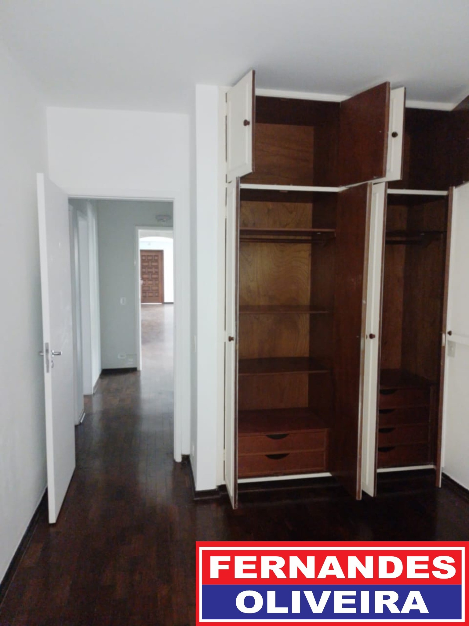 Casa para alugar com 4 quartos, 636m² - Foto 45