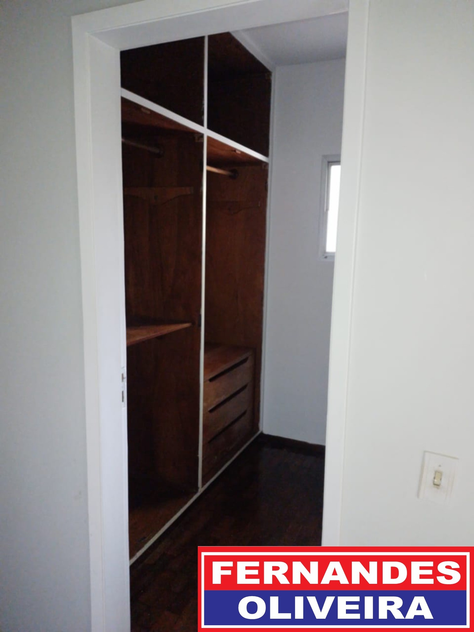 Casa para alugar com 4 quartos, 636m² - Foto 5